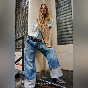 We The Free Final Countdown Cuffed
Low-Rise Jeans